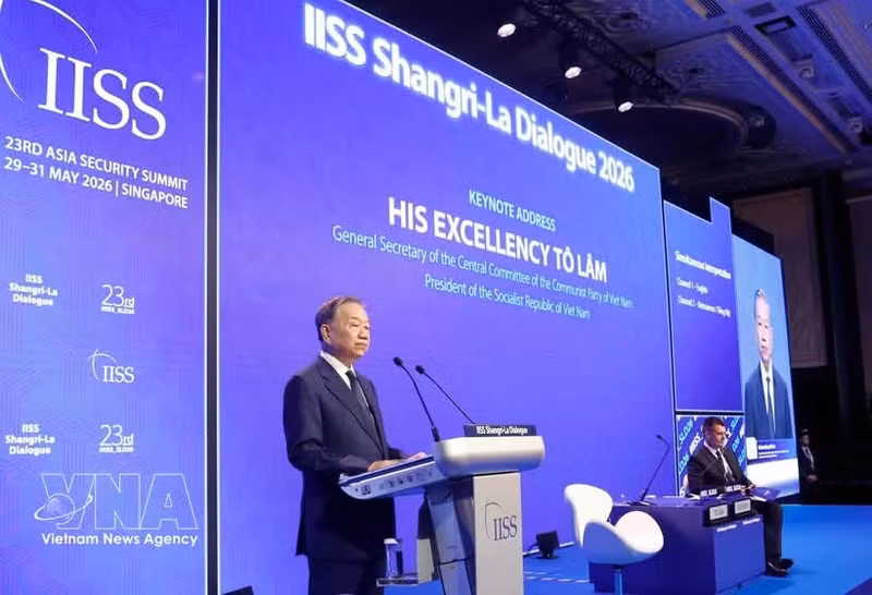 General Secretary of the Communist Party of Viet Nam (CPV) Central Committee and State President To Lam delivers a keynote address at the 23rd Shangri-La Dialogue. (Photo: VNA)