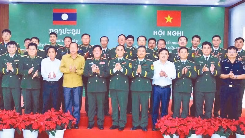A conference reviewing 12 years of the twinning programme (2014–2026) between Thanh Thuy Border Gate Border Guard Station and Border Company 252 under the Military Command of Bolikhamxay Province, Laos.