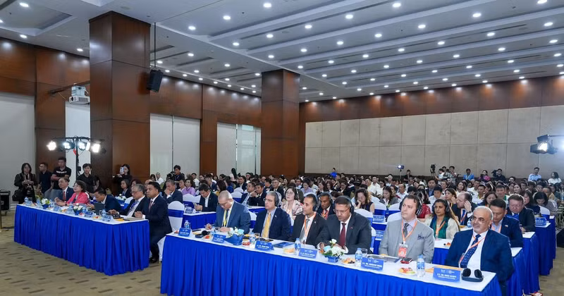 The third Capital Economic Forum (CEF III 2026) is held in Ha Noi on October 8. (Photo: hanoimoi.vn)