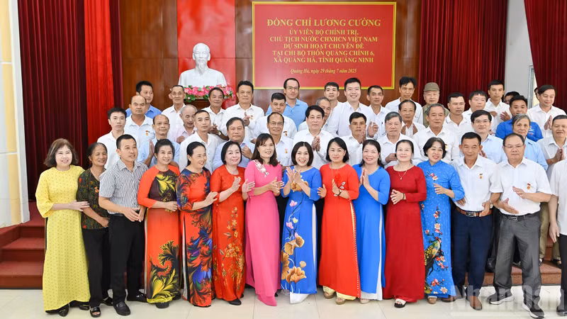 President Luong Cuong attends Party Cell’s thematic meeting in Quang Ninh