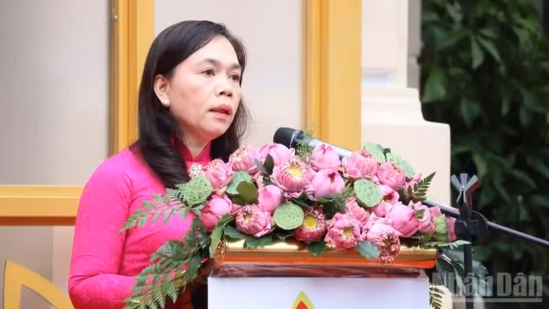 Nguyen Thanh Xuan, member of the Ho Chi Minh City Party Committee and Deputy Secretary of the Party Committee of the Ho Chi Minh City People's Committee, addresses the ceremony.