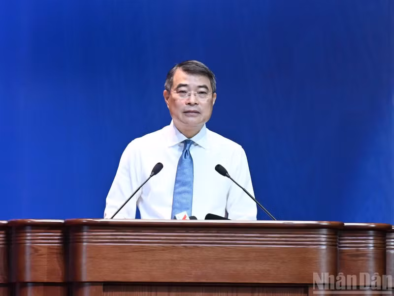 PM Le Minh Hung speaks at the event. (Photo: NDO)