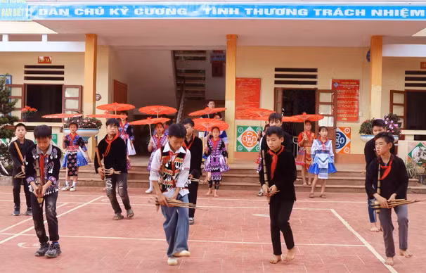 At a semi-boarding ethnic school in Tuyen Quang province (Photo: VNA)