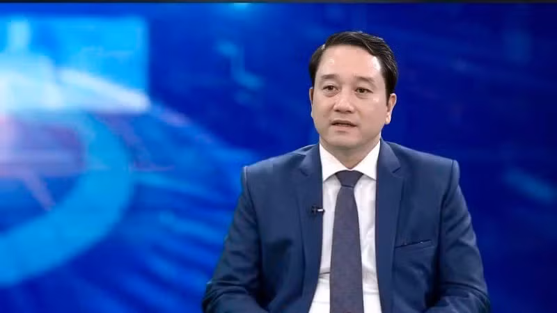 Associate Professor, Dr. Dao Ngoc Chien, Director of the National Foundation for Science and Technology Development (NAFOSTED).