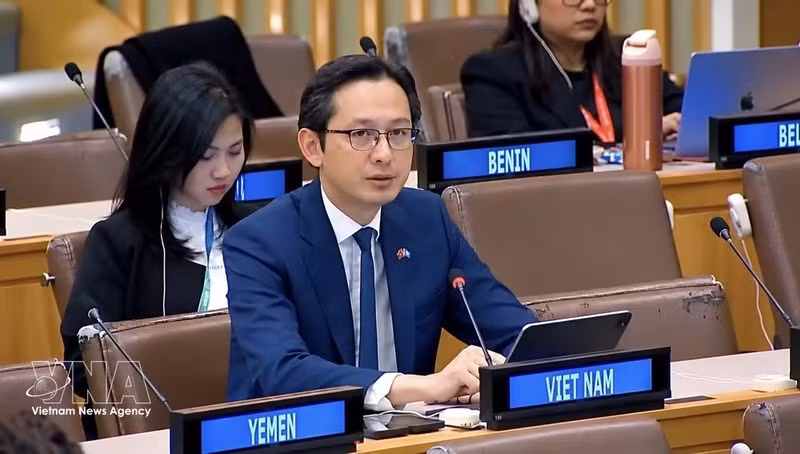 Ambassador Do Hung Viet, Permanent Representative of Viet Nam to the UN, speaks at the general debate of the Third Committee of the 81st session of the UN General Assembly in New York on October 6, 2026. (Photo: VNA)