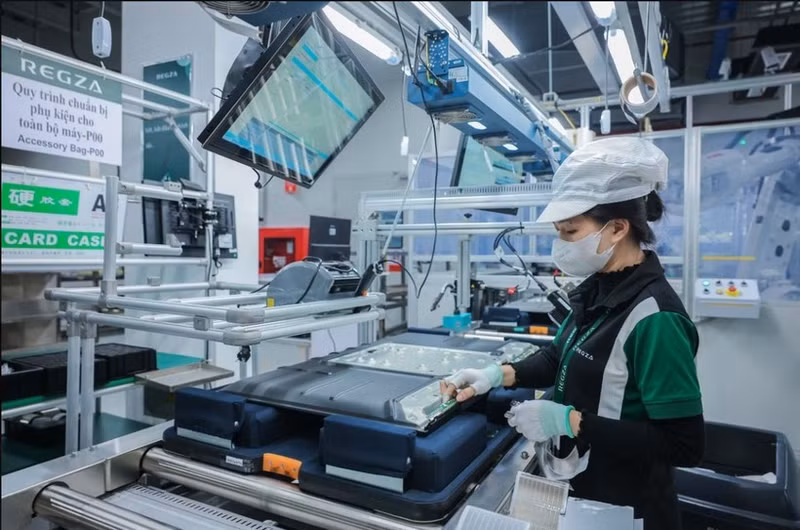 At Regza Viet Nam Electronics Co., Ltd. in Dong Nai province. (Photo: VNA)