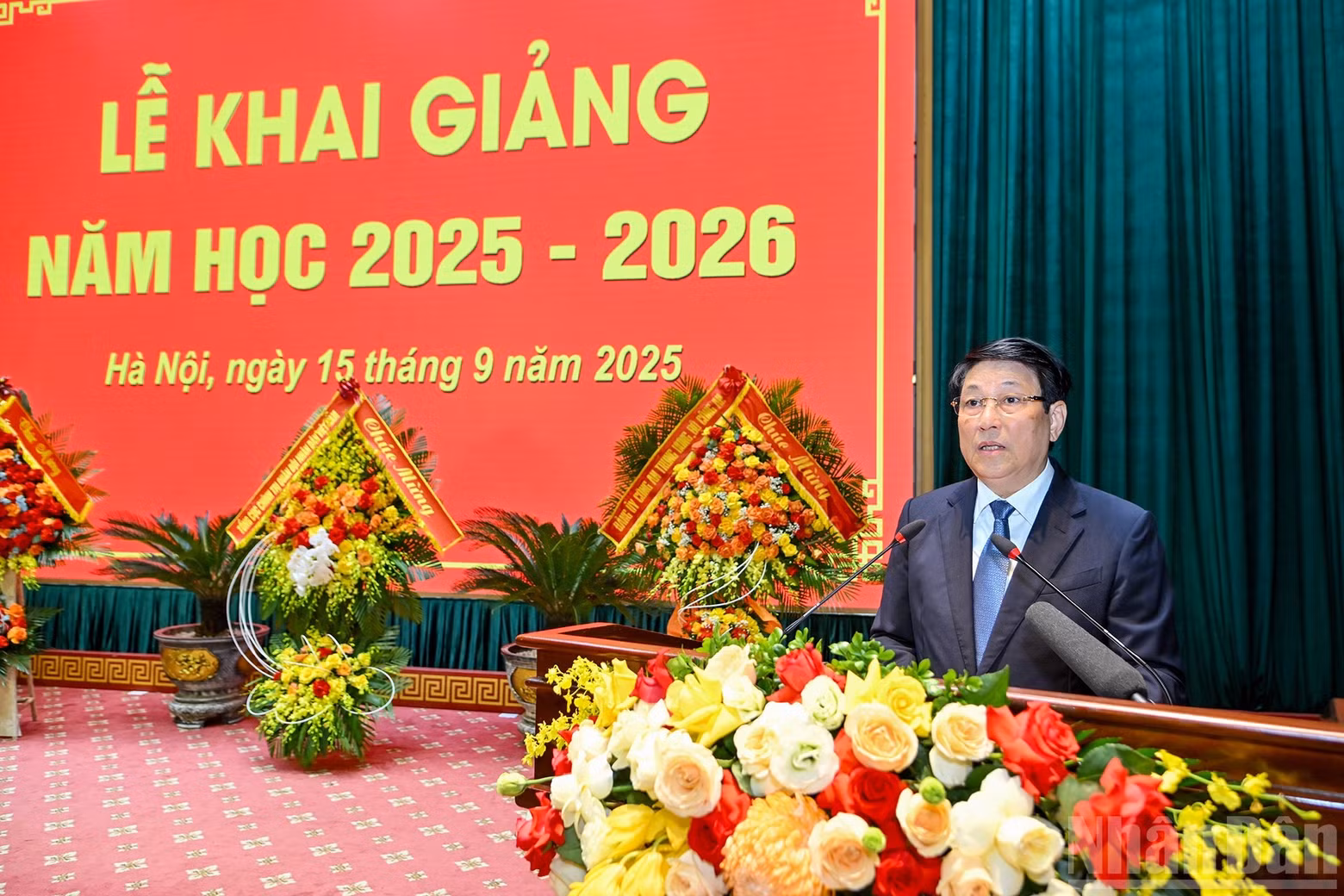State President Luong Cuong delivers a speech at the opening ceremony.