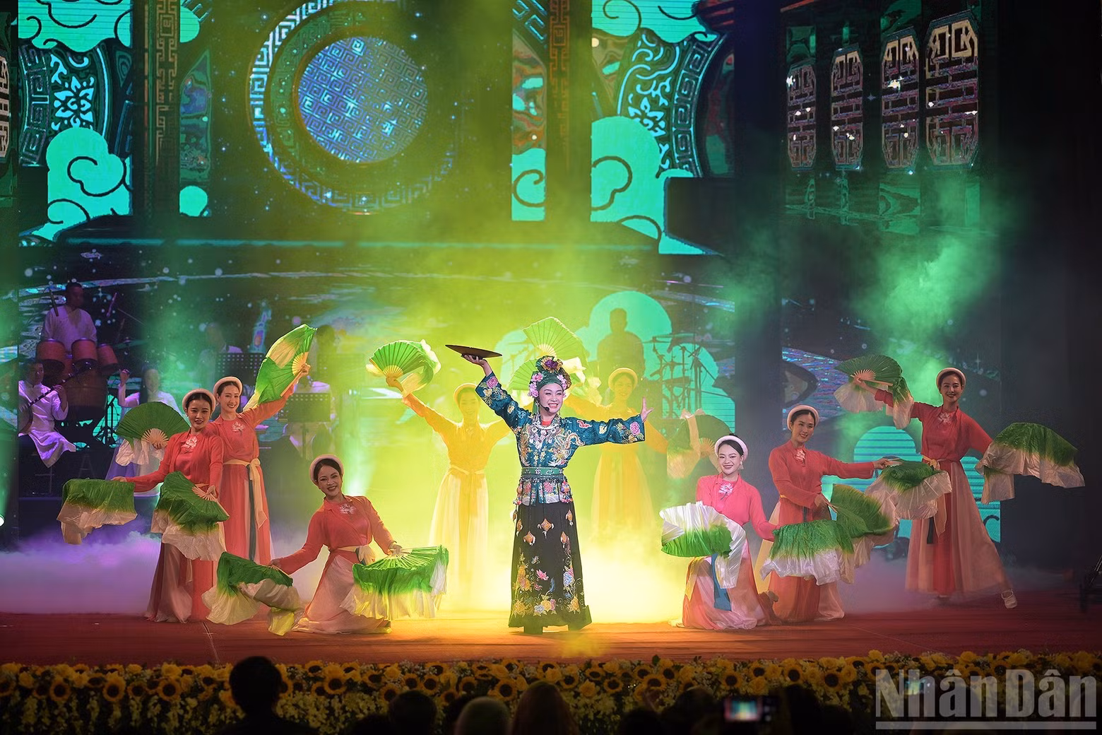The performance by Vietnamese artists left deep impression on the Cuban audience.