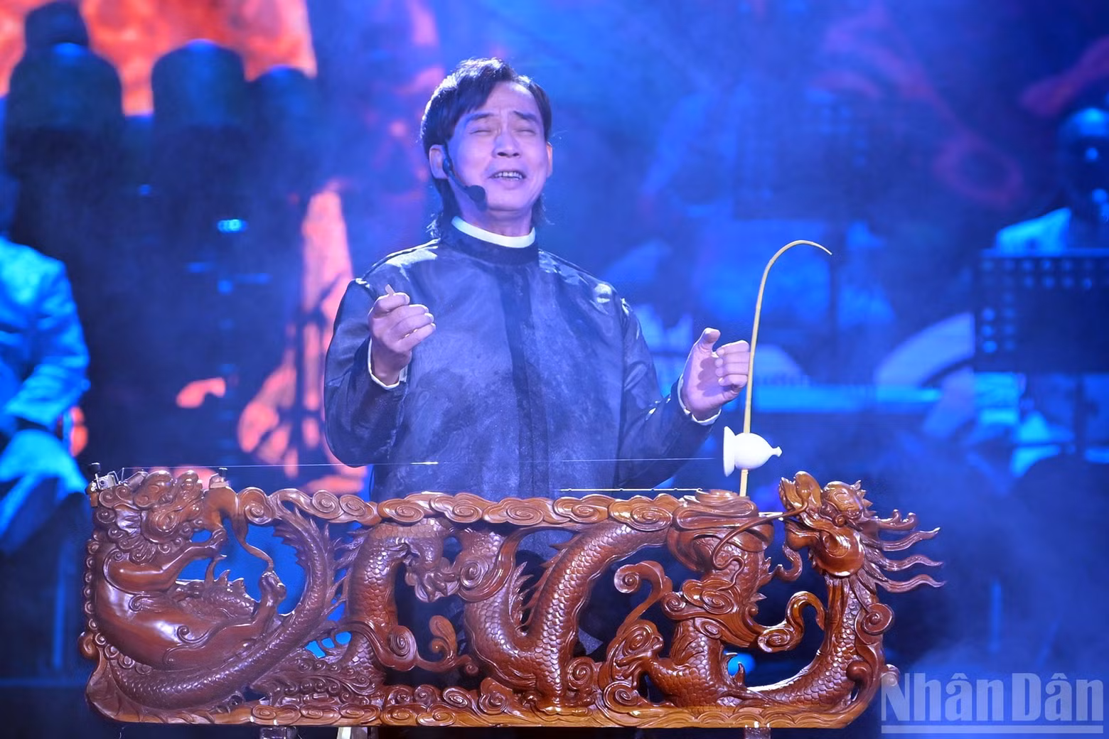 The musical piece “Xam Ha Thanh” opened the art programme.