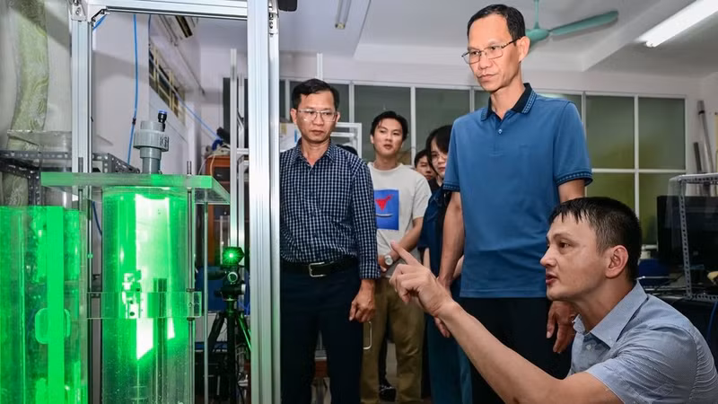 A reactor technology training course at the Nuclear Training Centre under the Viet Nam Atomic Energy Institute. (Photo: AN LAM)