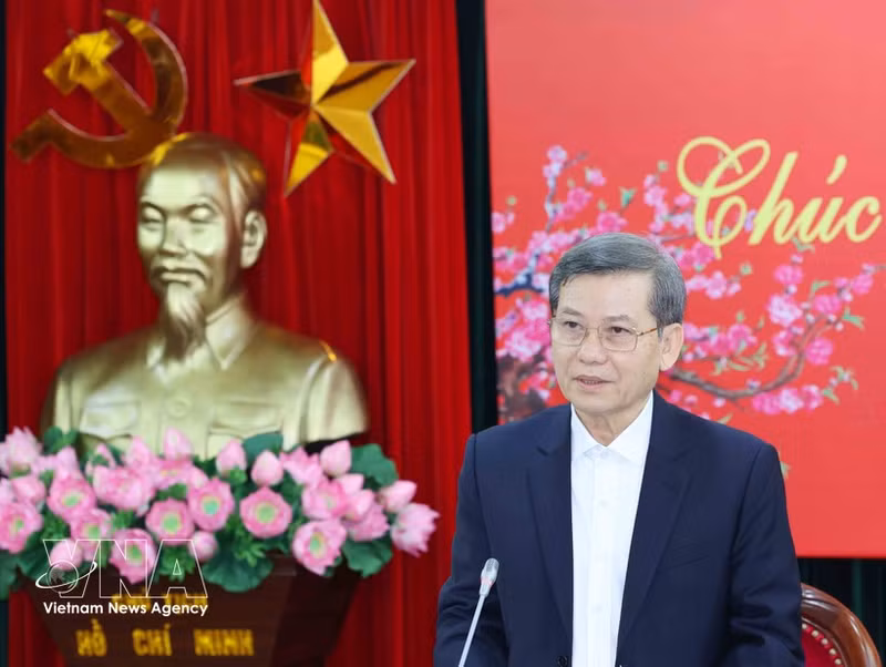 Politburo member, Secretary of the Party Central Committee and Chairman of the Party Central Committee’s Commission for Internal Affairs Le Minh Tri speaks at the meeting. (Photo: VNA)