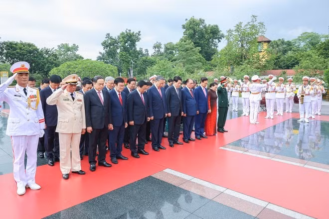 170825-party-and-state.jpg