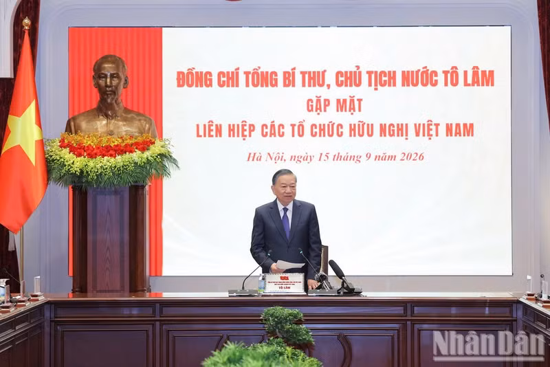 General Secretary of the Communist Party of Viet Nam Central Committee and President To Lam speaks at the meeting with the 7th-term Executive Committee the Viet Nam Union of Friendship Organisations (VUFO) on September 15. (Photo: nhandan.vn)