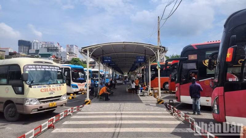 Giap Bat Bus Station has drawn up a plan to add more than 100 coach services per day, with the number rising to 200 additional services per day on peak days during this year’s National Day holiday.