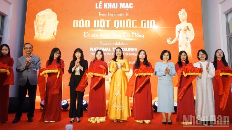 Da Nang opens the special exhibition space “National Treasures – Heritage in the Heart of Da Nang”.