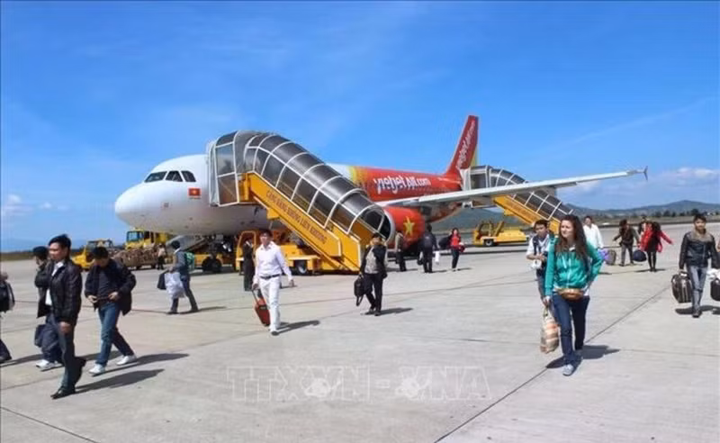 At the Lien Khuong International Airport (Photo: VNA)