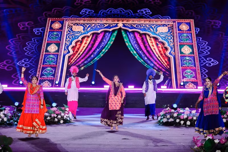 The Thang Long-Ha Noi Festival has made its mark with the participation of numerous international art troupes, including a troupe from India.