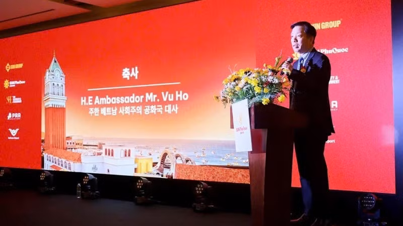 Ambassador of Viet Nam to the Republic of Korea Vu Ho speaks at the launch ceremony of the direct Phu Quoc–Seoul route on March 25.
