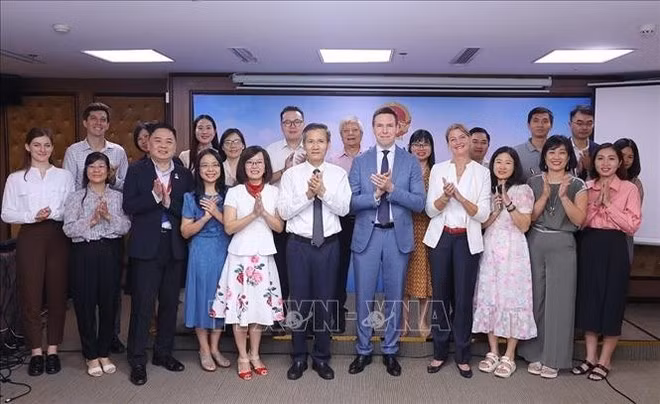 250825-vn-cbi.jpg