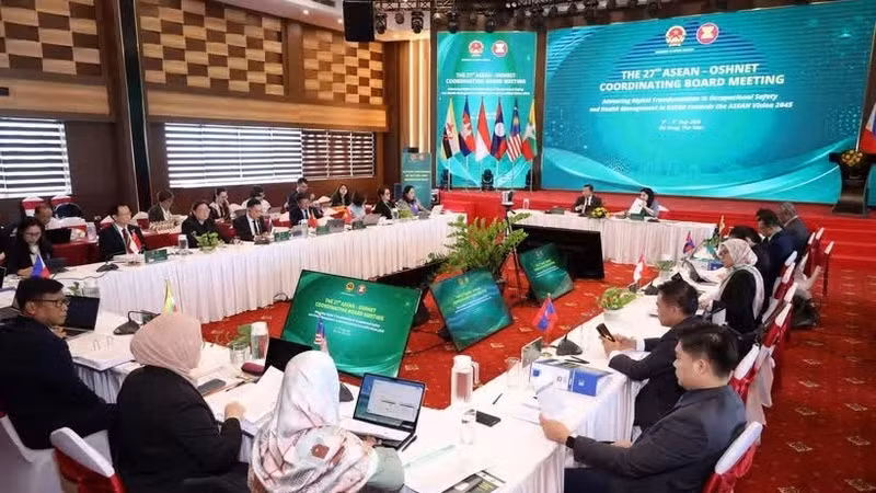 The opening ceremony of the 27th Coordinating Board Meeting of the ASEAN Occupational Safety and Health Network (ASEAN-OSHNET) in Da Nang, Viet Nam. (Photo: VNA)