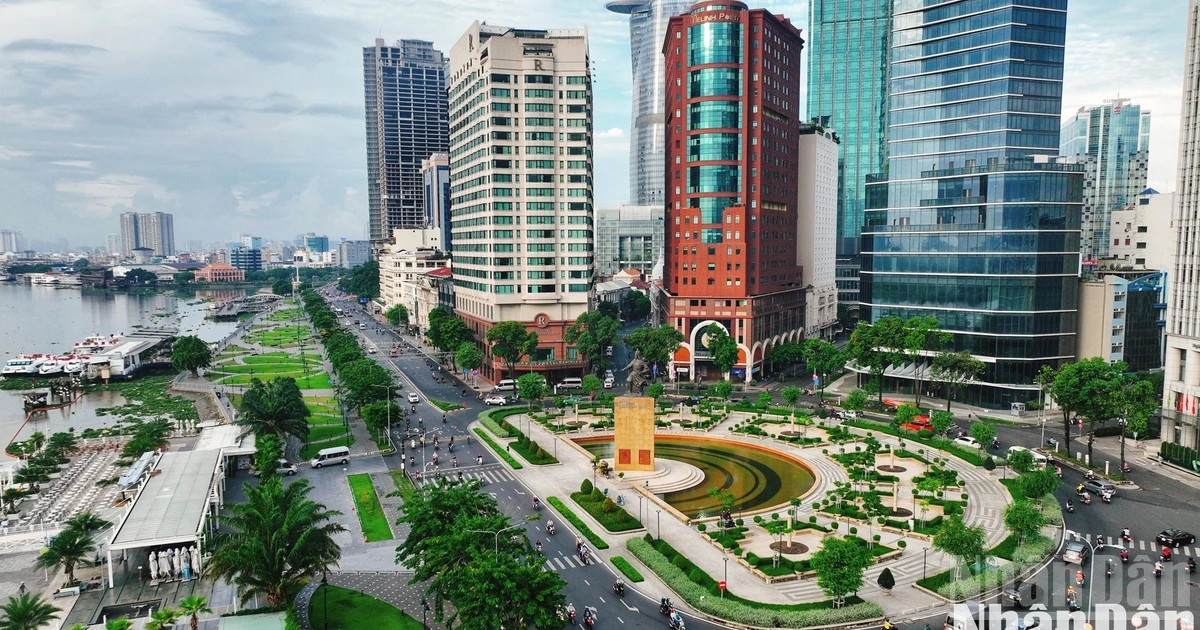 Infographic Learning Events Ho Chi Minh City: A rendezvous of peace and national reunification