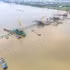 Tran Hung Dao Bridge in Ha Noi is being built around the clock throughout the National Day holiday to keep the project on schedule. (Photo: My Ha)