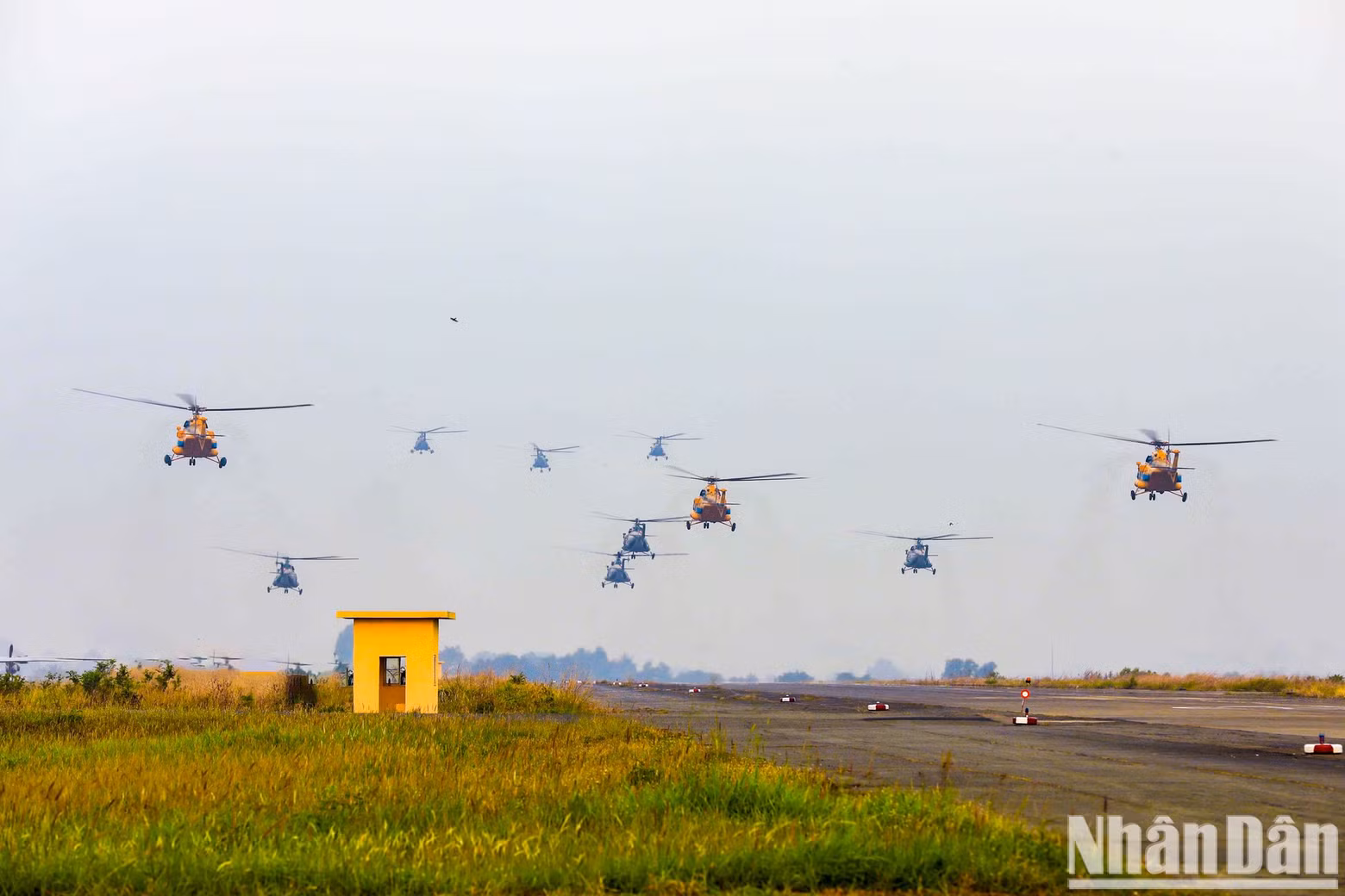 The aircraft were ordered to take off at specific heights and distances according to flight command instructions. The aircraft were ordered to take off at specific heights and distances according to flight command instructions.