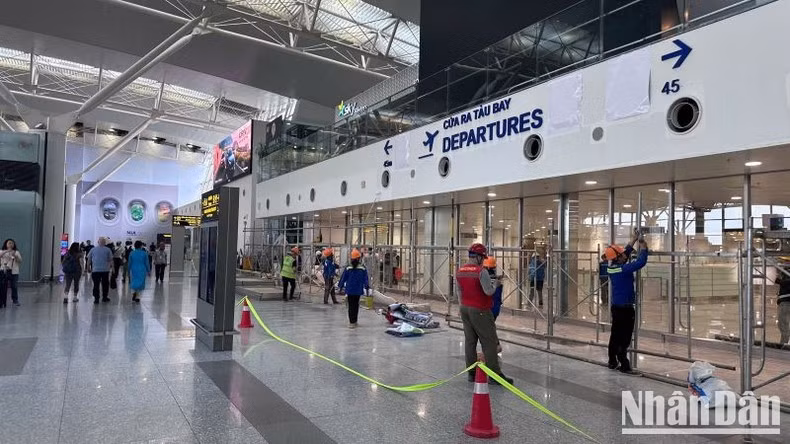 The project to expand Noi Bai Airport’s Terminal T2 is accelerating towards completion. (Photo: PV)