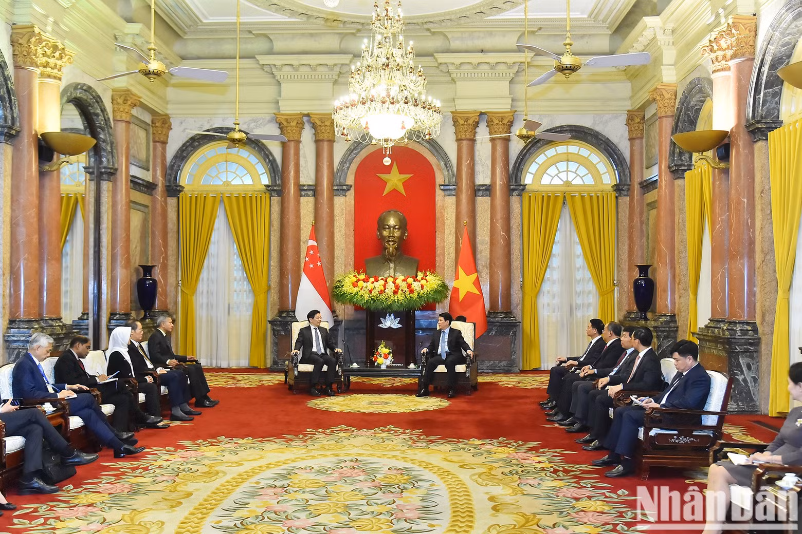 An overview of the reception at the Presidential Palace. An overview of the reception at the Presidential Palace.