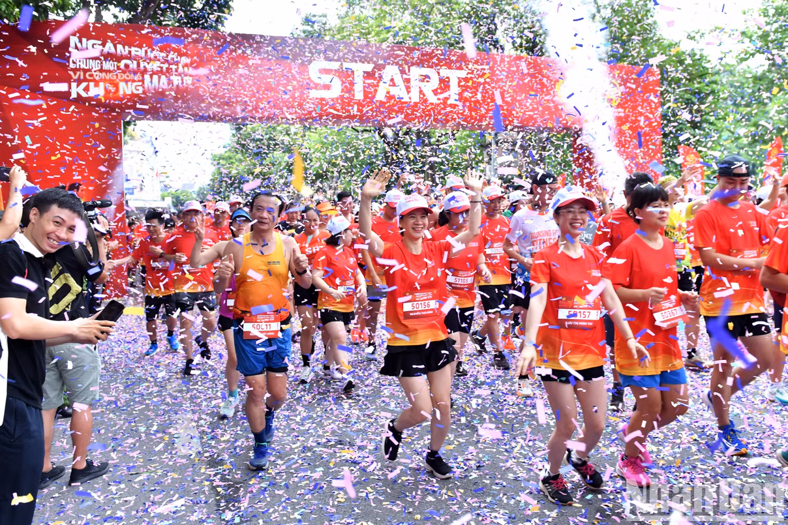 The run attracted the participation of soldiers working in functional agencies on drug-related crimes as well as people, athletes, and running lovers.