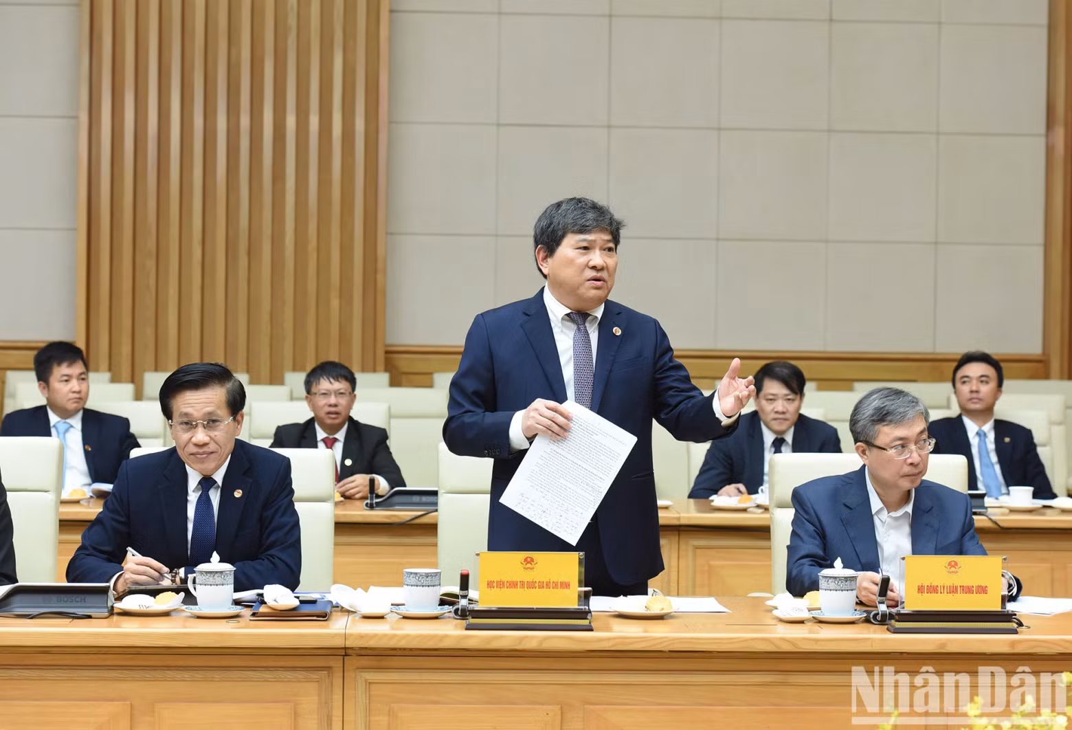 Permanent Vice President of Ho Chi Minh National Academy of Politics Nguyen Duy Bac spoking at the meeting. Permanent Vice President of Ho Chi Minh National Academy of Politics Nguyen Duy Bac spoking at the meeting.
