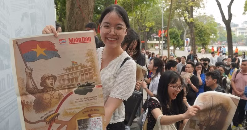 Painter Kim Duan: Journalism-technology integration can draw much interest from readers ảnh 2 Painter Kim Duan: Journalism-technology integration can draw much interest from readers ảnh 2