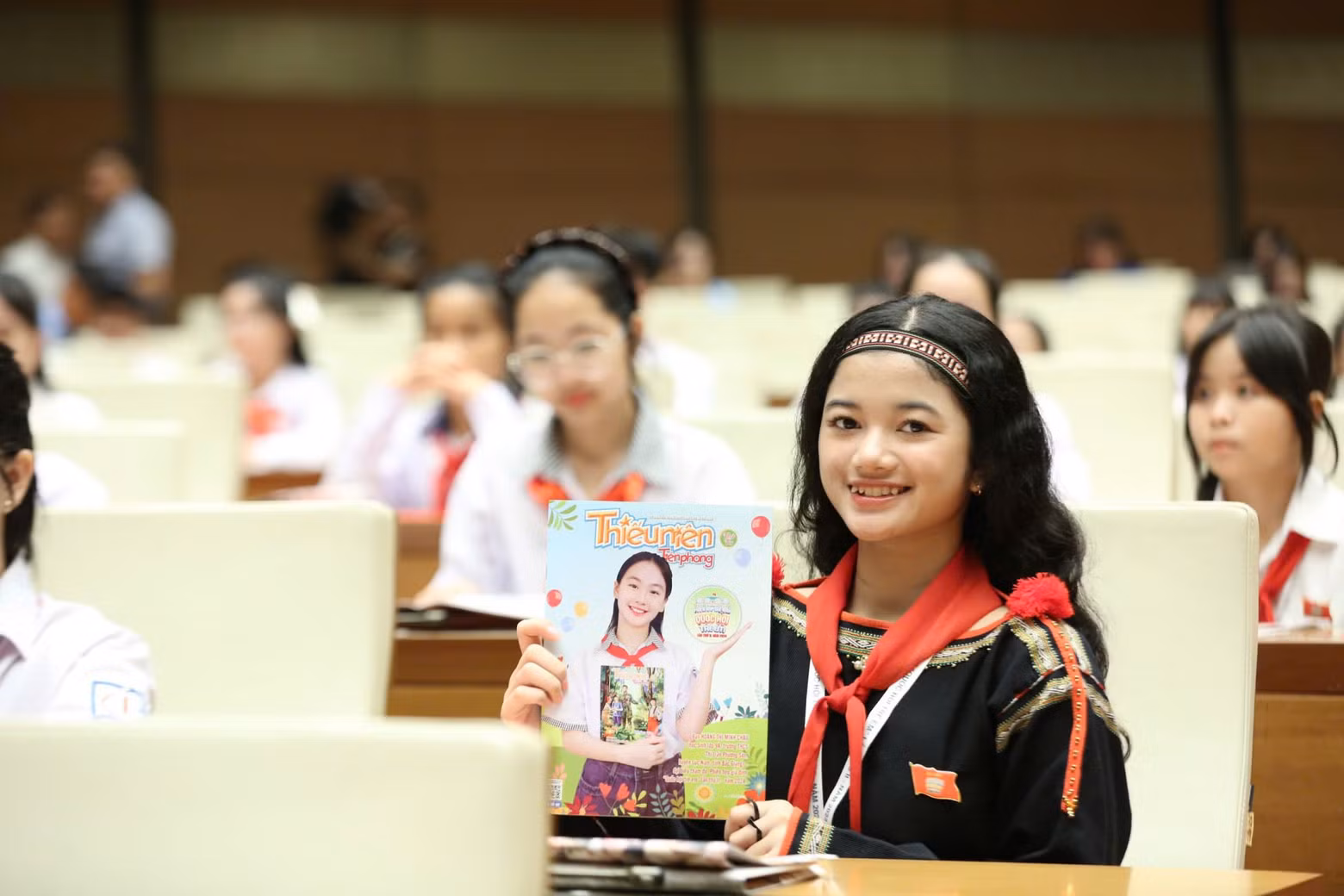H'Mon E Ban at the second mock session of the “Children’s National Assembly” in Ha Noi in September 2024 (Photo: thieunien.vn)