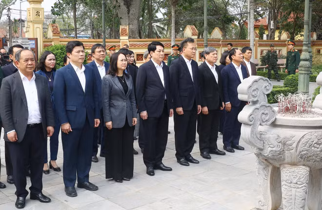 State President chairs conference approving draft report on inspection conclusion in Hung Yen ảnh 1