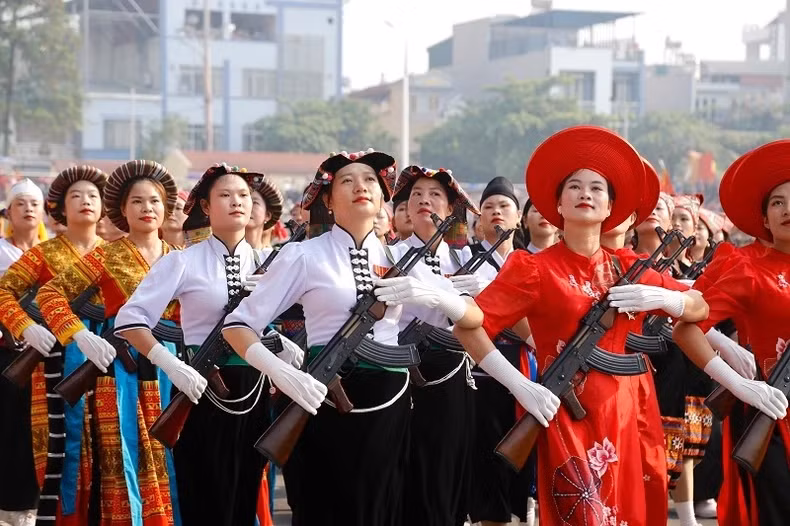 The formation of northwestern female militia.