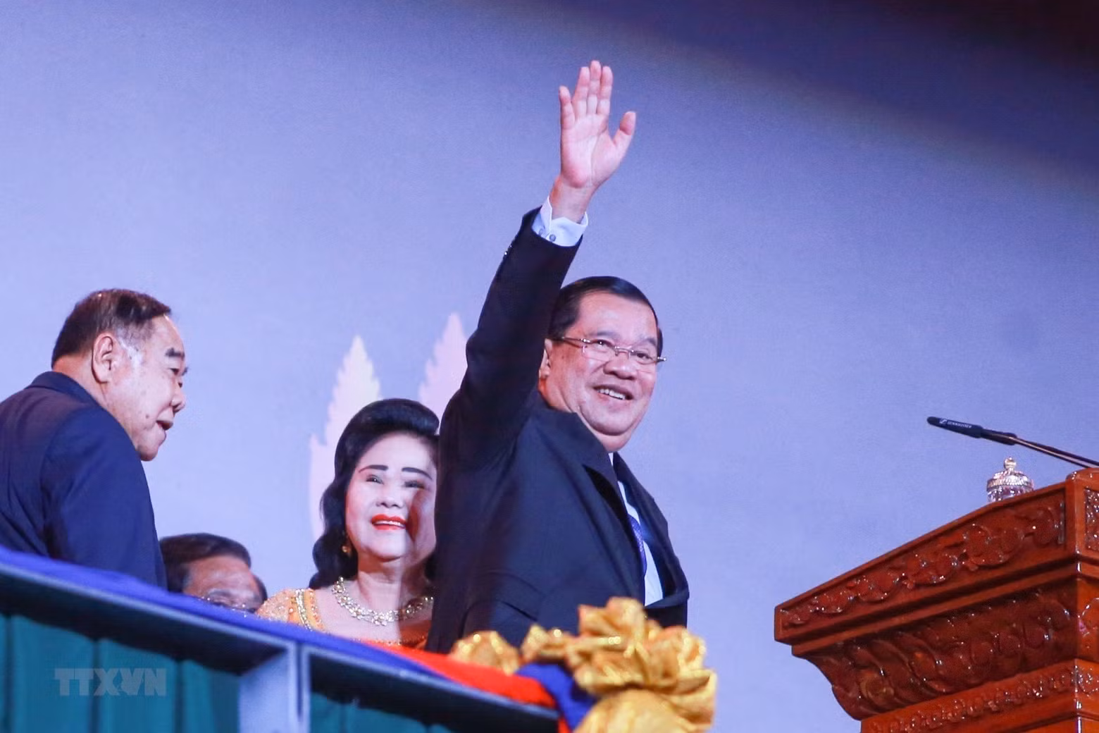 Cambodian Prime Minister Hun Sen at the closing ceremony of the 32nd SEA Games.