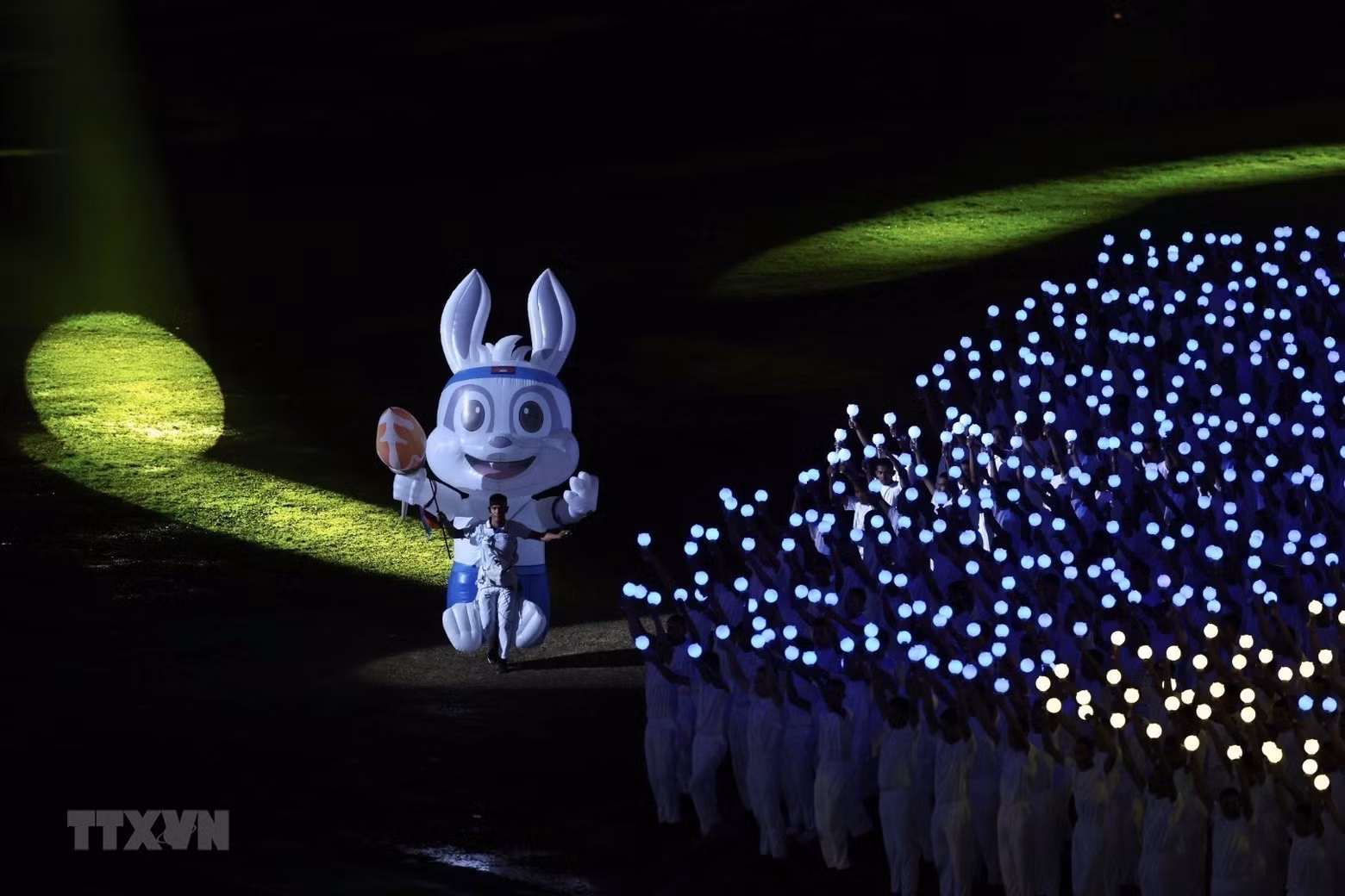 The mascot of the 32nd SEA Games at Morodok Techo Stadium.