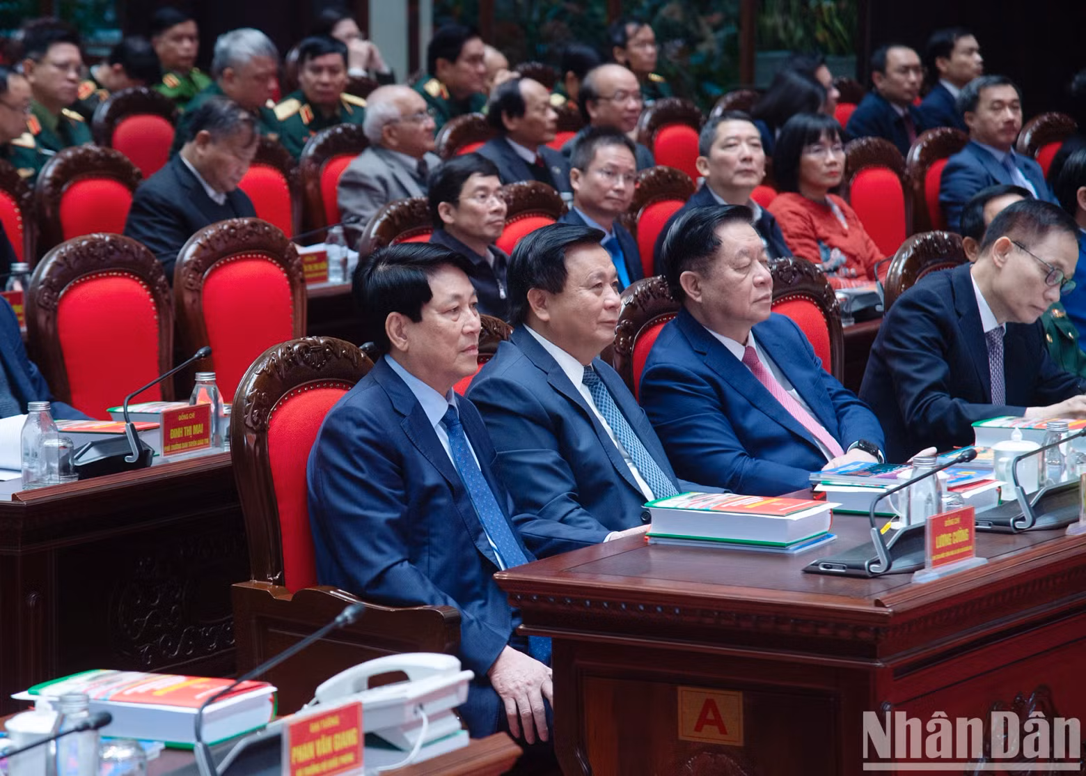 President Luong Cuong and delegates at the conference