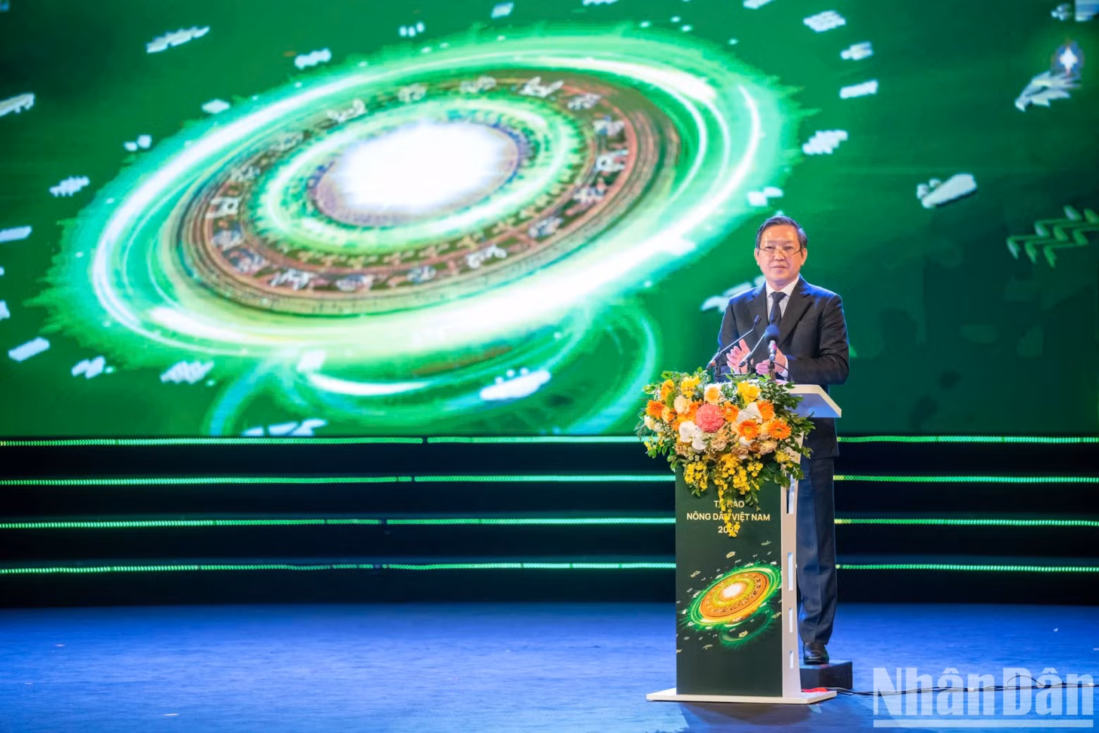 Chairman of the Central Committee of the Vietnam Farmers’ Union Luong Quoc Doan delivers the opening speech at the ceremony