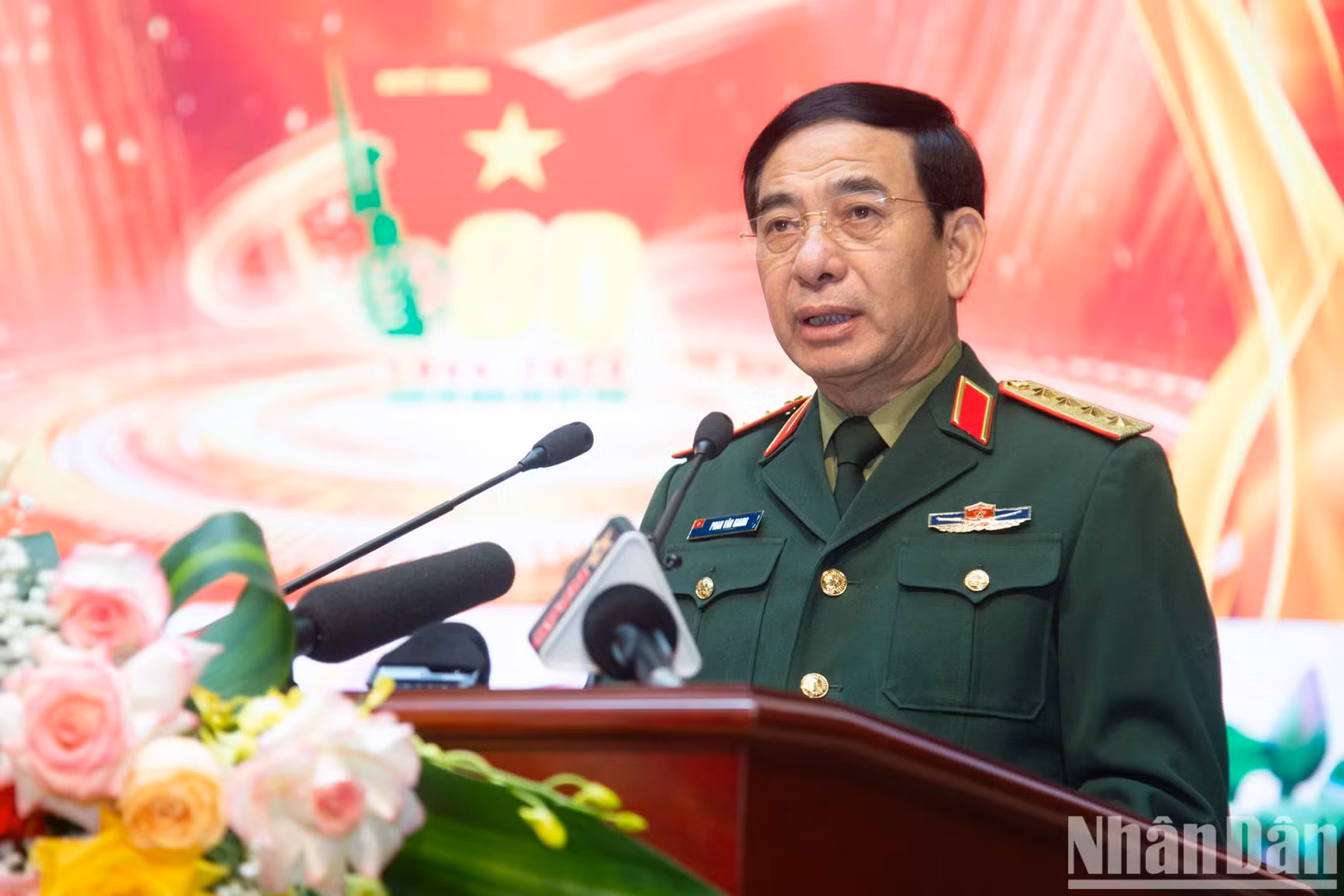 Minister of National Defence Phan Van Giang speaks at the conference