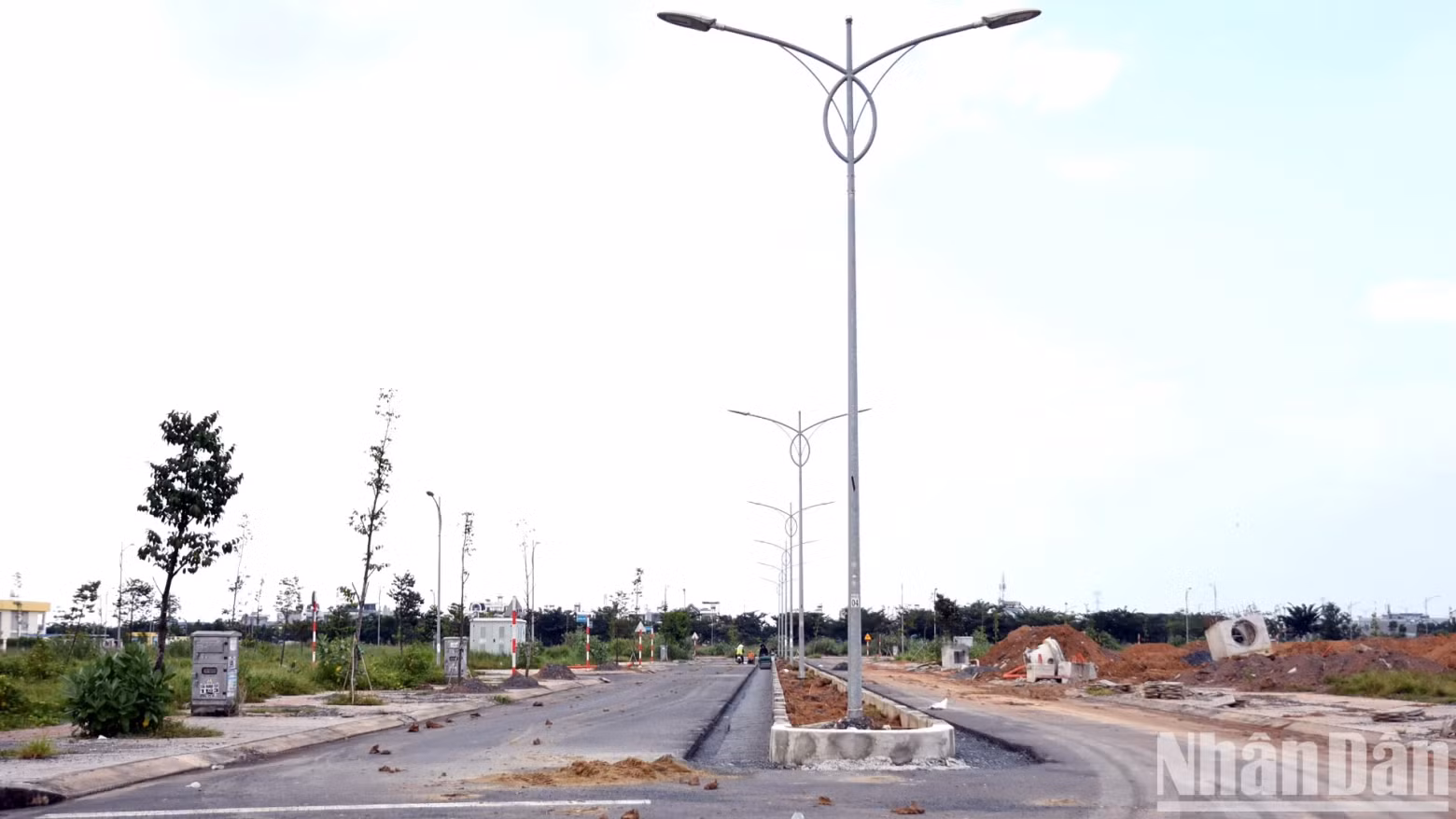 A road in the resettlement area continues to be completed.