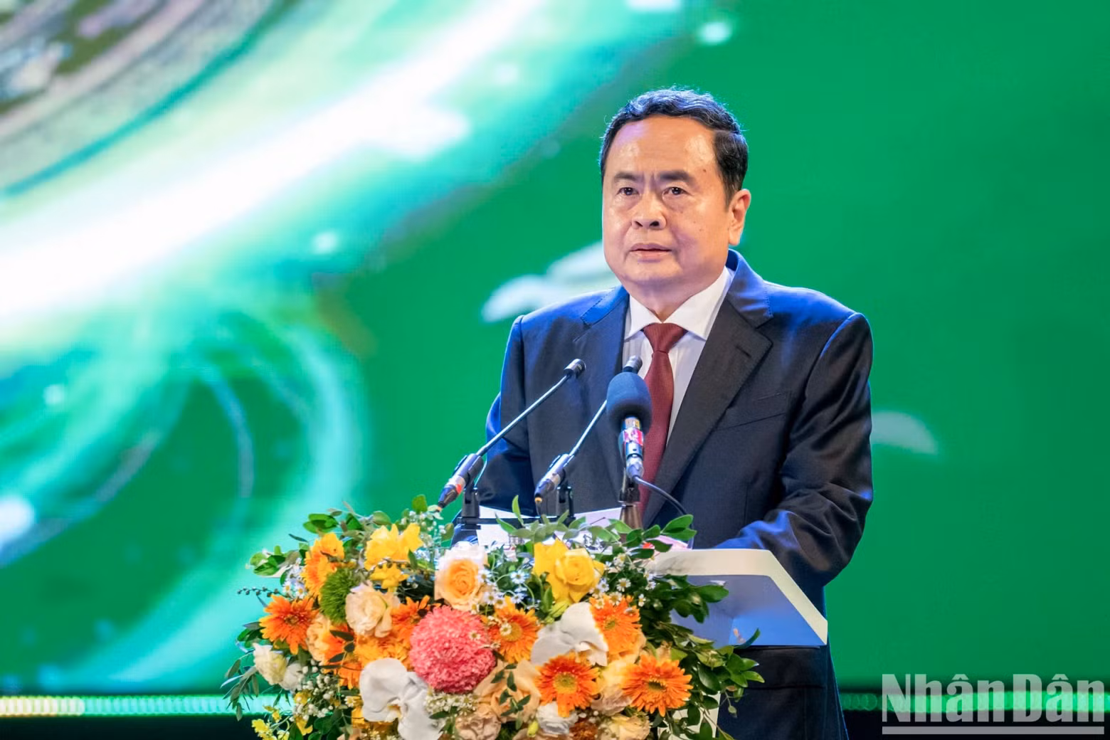 NA Chairman Tran Thanh Man delivers a speech at the ceremony