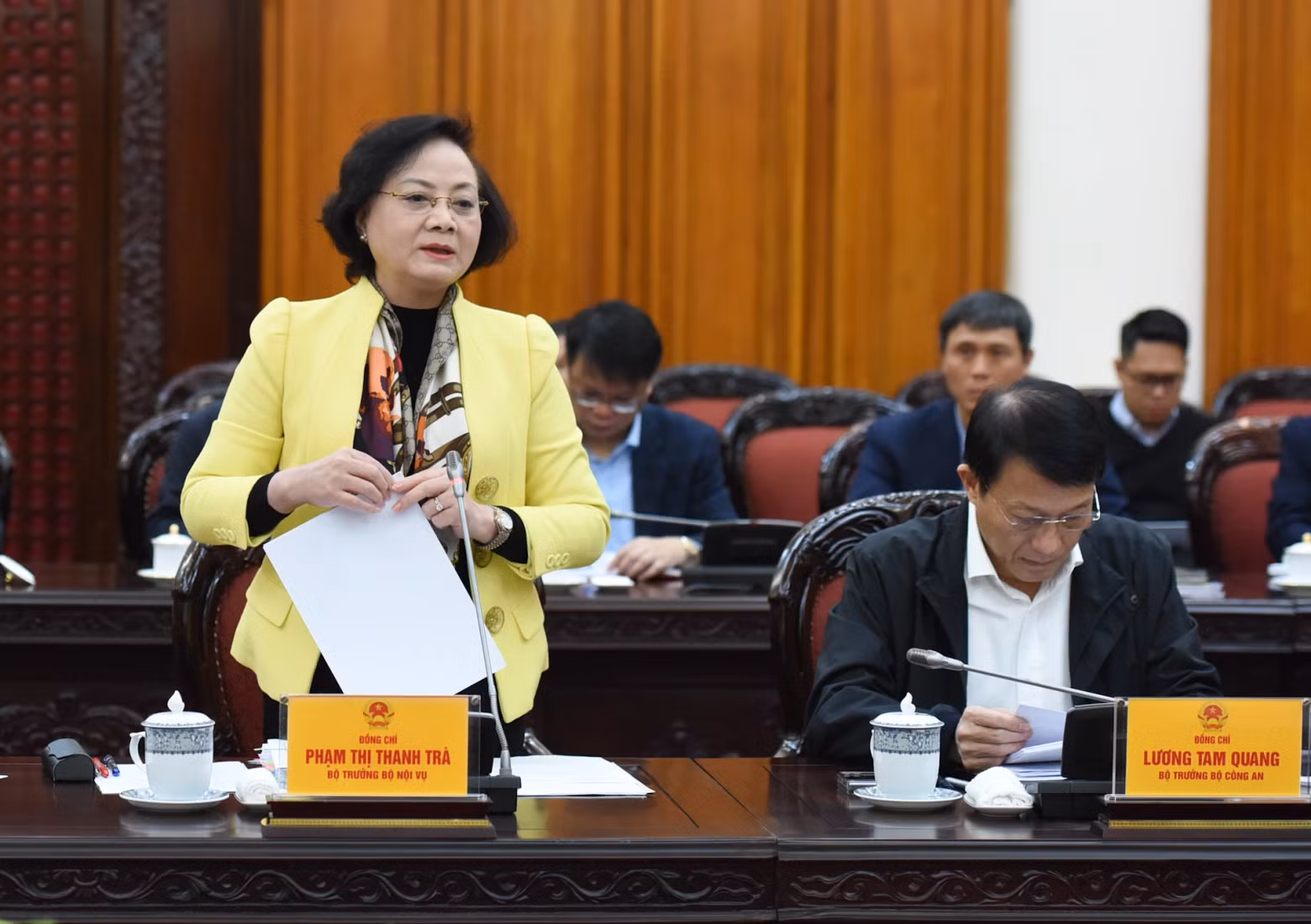 Minister of Home Affairs Pham Thi Thanh Tra speaks at the meeting