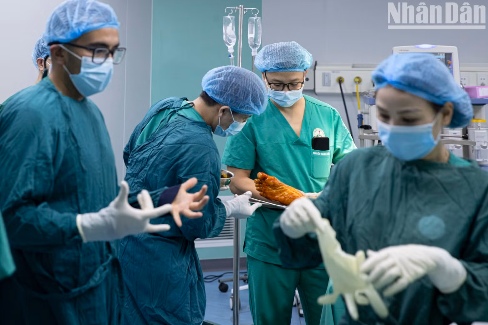 The Sala programme not only brings advanced medicine to disadvantaged people in remote areas, but also plays as a bridge between doctors at central level and grassroots level, and between domestic and international orthopaedic experts.