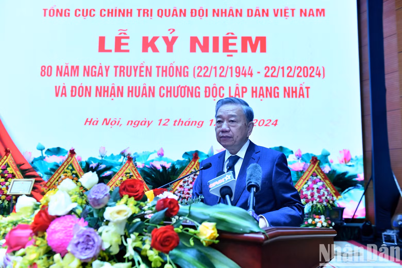 General Secretary To Lam speaks at the ceremony