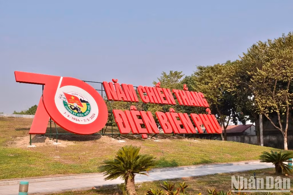 The propaganda banners celebrating the 70th anniversary of Dien Bien Phu Victory is placed at the Dien Bien Phu Victory Museum. The propaganda banners celebrating the 70th anniversary of Dien Bien Phu Victory is placed at the Dien Bien Phu Victory Museum.