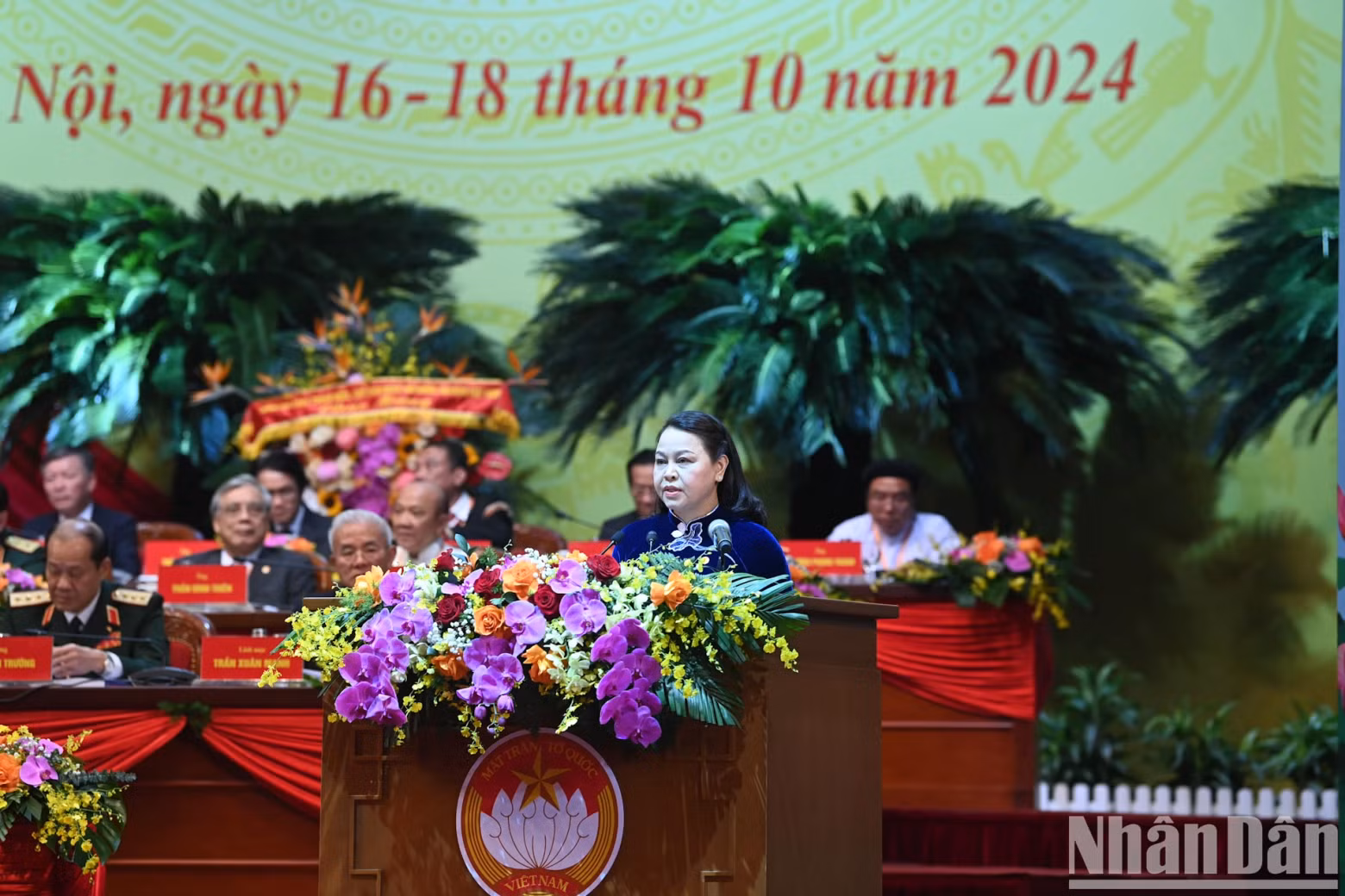 Vice President and General Secretary of the 9th VFF Central Committee Nguyen Thi Thu Ha delivers a report at the opening ceremony. (Photo: NDO)