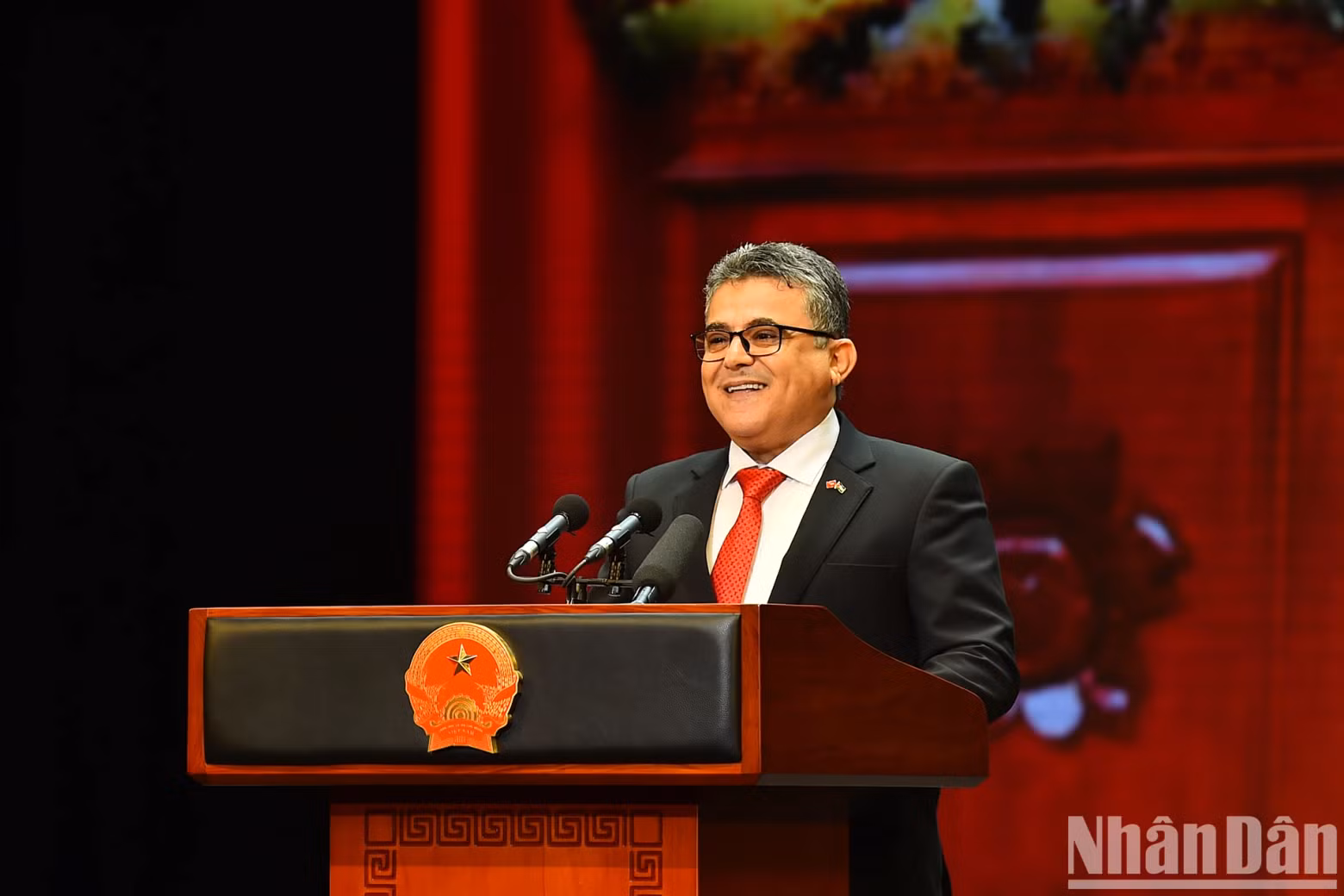 Palestinian Ambassador to Vietnam Saadi Salam speaks at the celebration. (Photo: NDO)