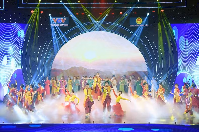 An art performance at the opening ceremony. (Photo: HA PHUONG)