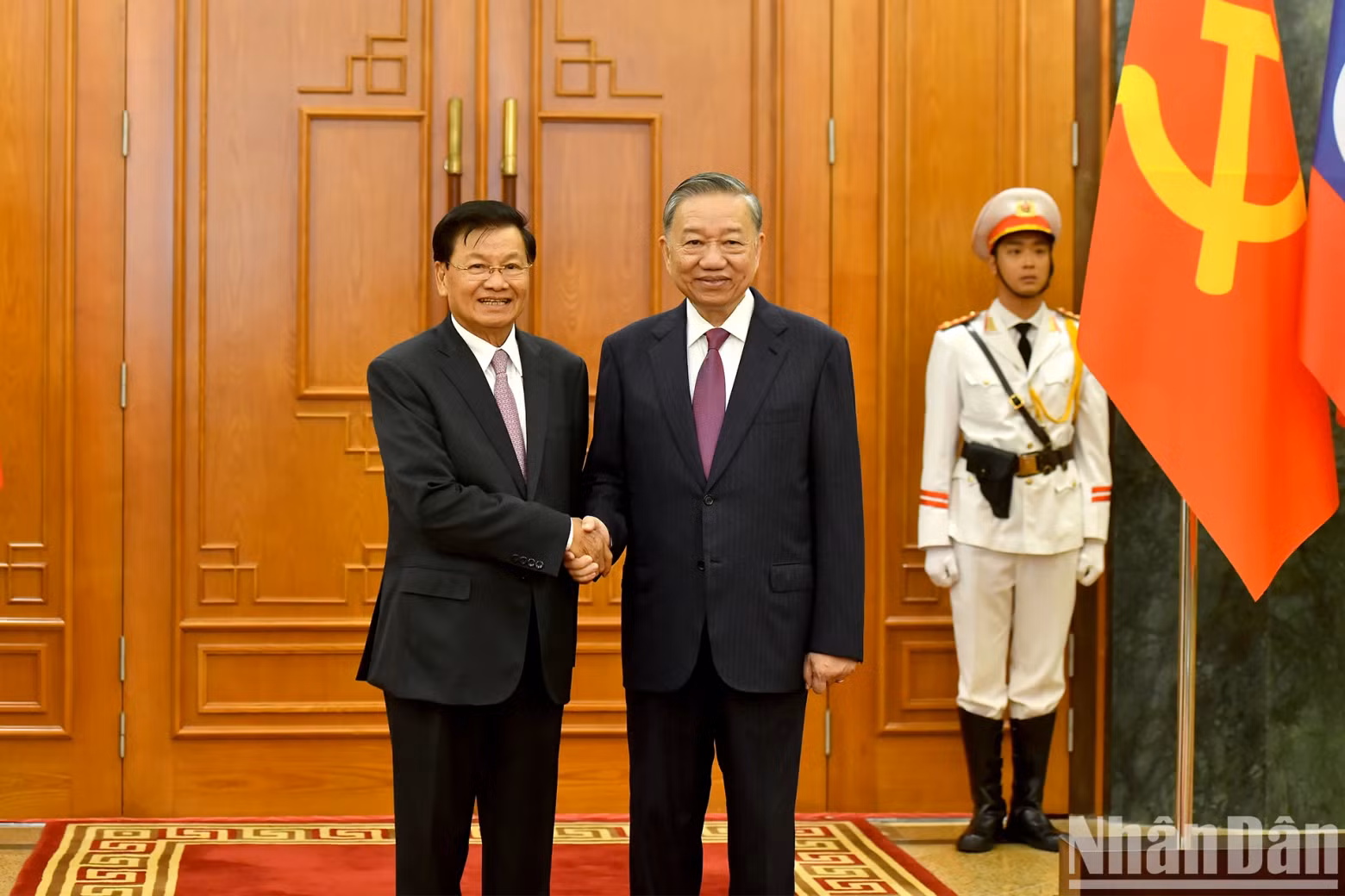 Party General Secretary and President To Lam holds talks with the LPRP General Secretary and President of Laos Thongloun Sisoulith.